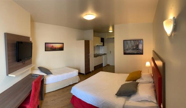 Villa Val Senart 1Ere Avenue Quincy-sous-Senart Bagian luar foto