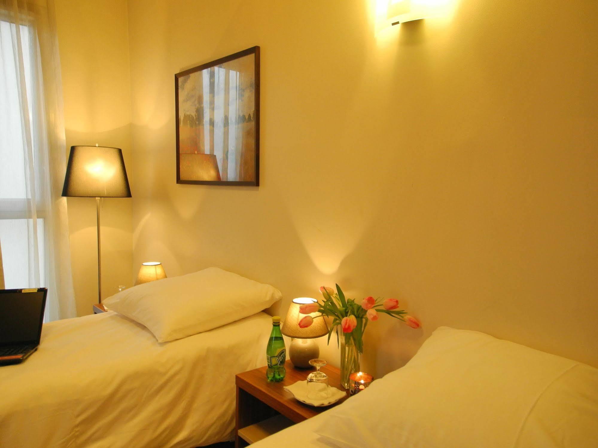 Villa Val Senart 1Ere Avenue Quincy-sous-Senart Bagian luar foto